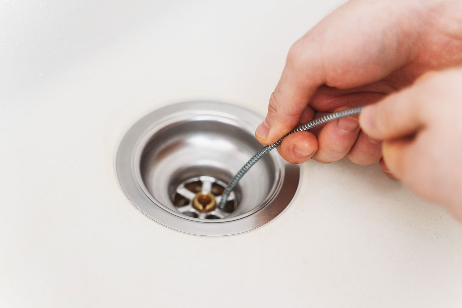 clean_sink_drain_1500x1000.jpg