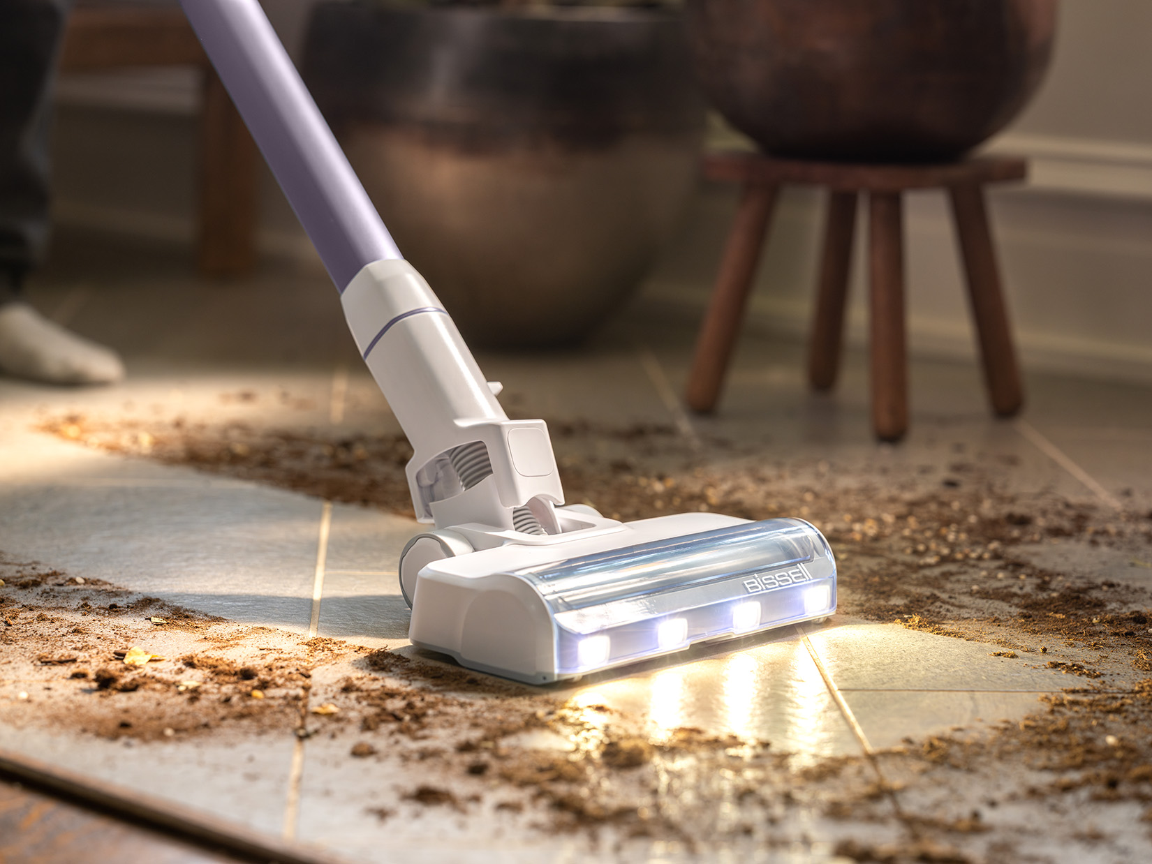 Effortlessly tackle dirt and debris