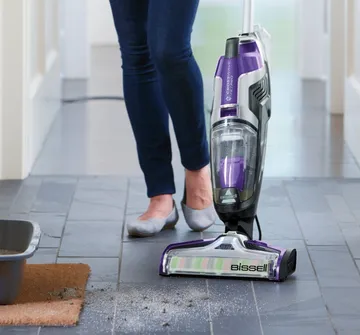 Effortlessly clean sealed hard floors