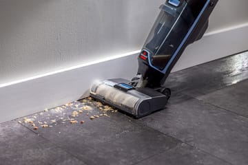 Cleans all the way to the edge