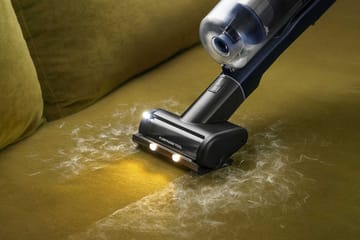 Removes embedded pet hair