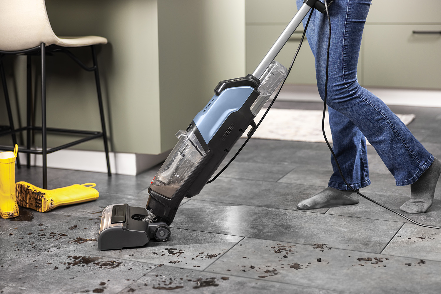 CrossWave EdgeFind cleaning muddy boot prints off of hard floors