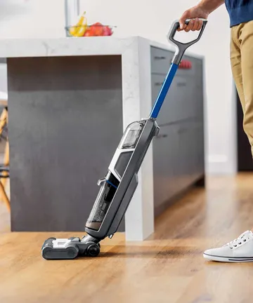 CrossWave HF3 Wet Dry Vac moving around hard flooring
